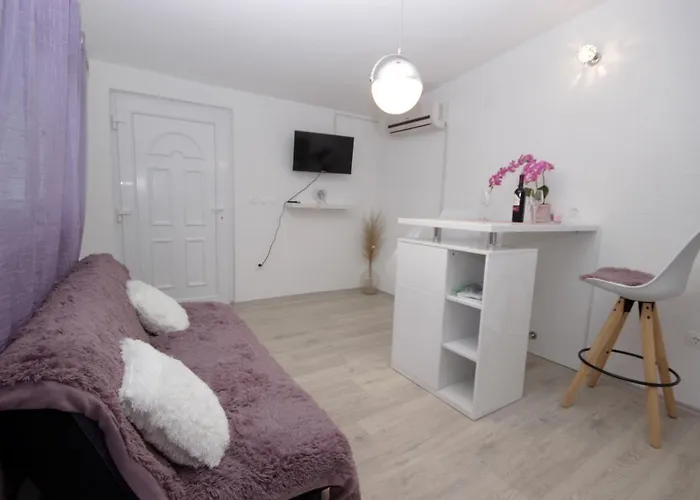 Gostinjska kuća D Premantura